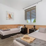 Doma, Near Dubrovnik Villa Čilipi