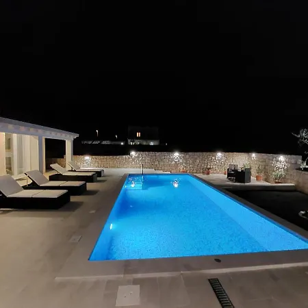 Doma, Near Dubrovnik Villa Čilipi