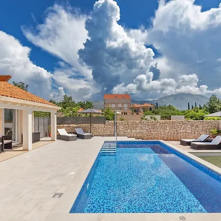Doma, Near Dubrovnik Villa Čilipi