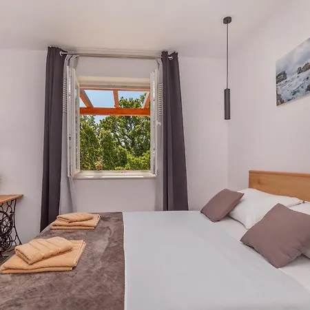 Doma, Near Dubrovnik Čilipi
