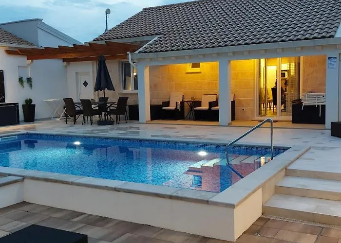 Doma, Near Dubrovnik Čilipi