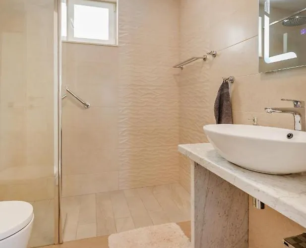 Doma, Near Dubrovnik Čilipi