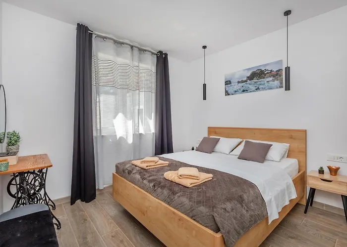 Doma, Near Dubrovnik Willa Čilipi